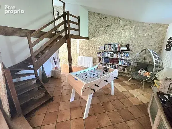 Magnifique longere renovee de 379 m2 avec 4 chambres et piscine sur 1.8 hectares !!! - photo 15