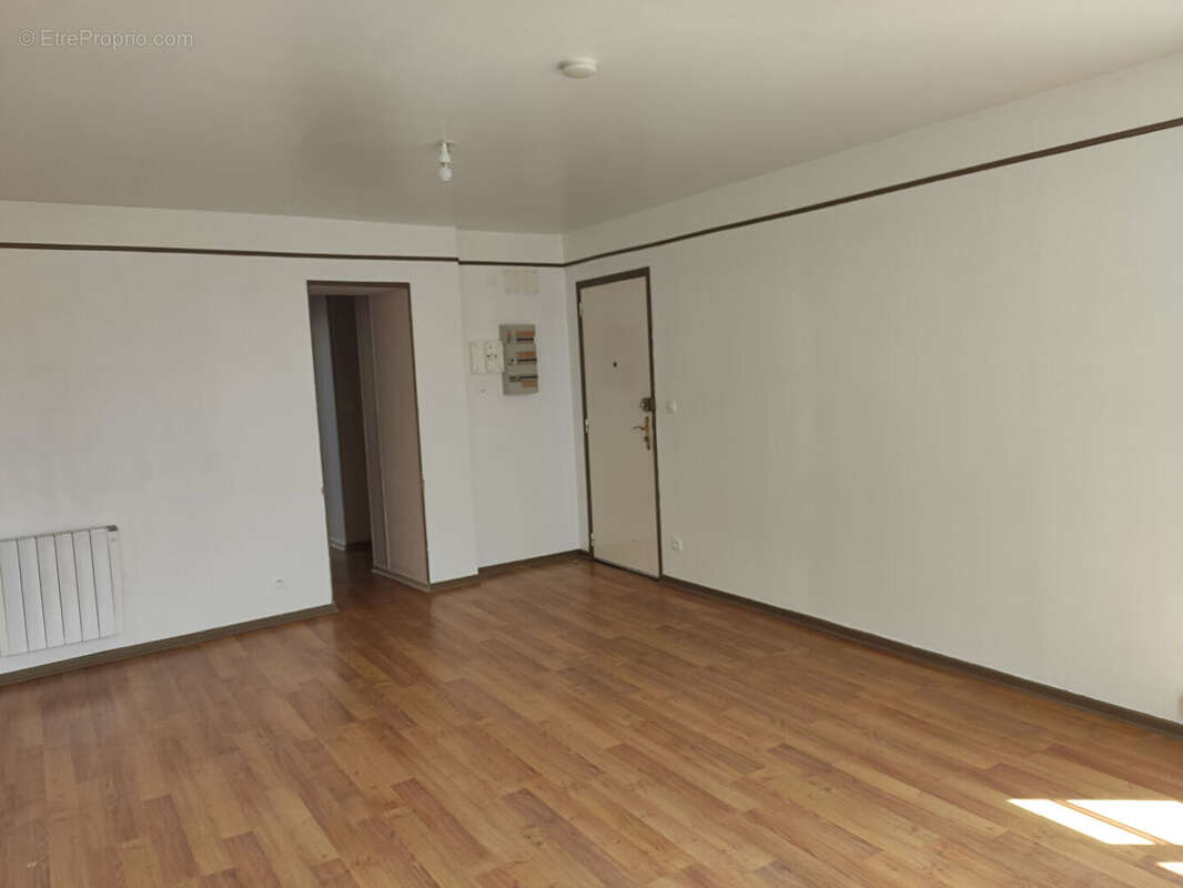 Appartement à CREPY