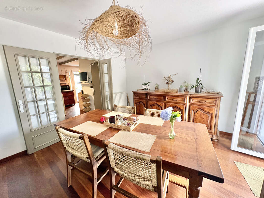 Jolie maison avec jardin 1010m2 au coeur d'un village très recherché - photo 13