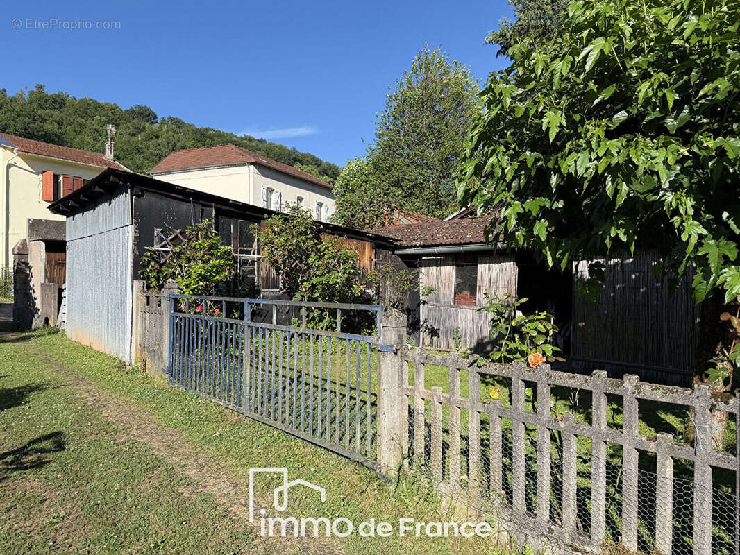 Decazeville- Maison T4 avec garage,atelier-jardin- EXCLUSIVITE - photo 10