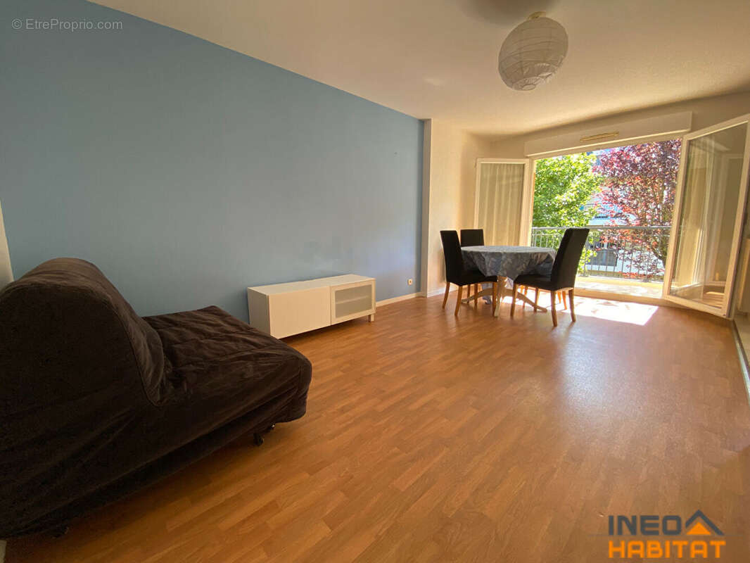 Appartement à PLEUMELEUC