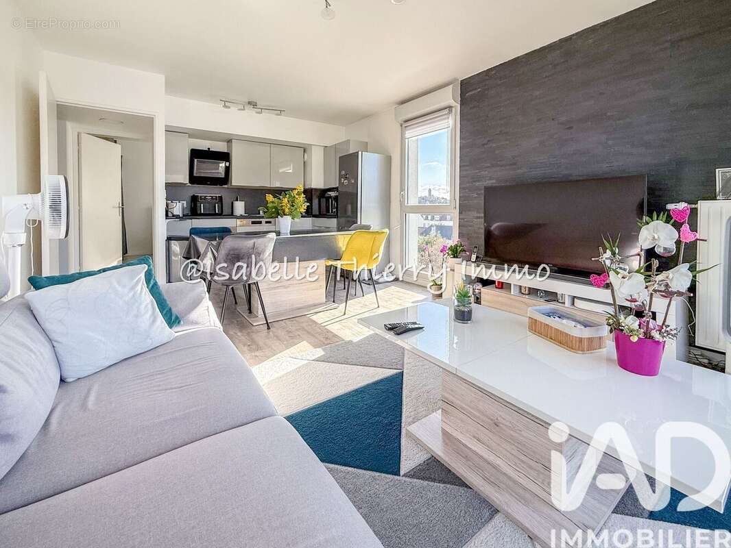 Photo 2 - Appartement à MONTLHERY