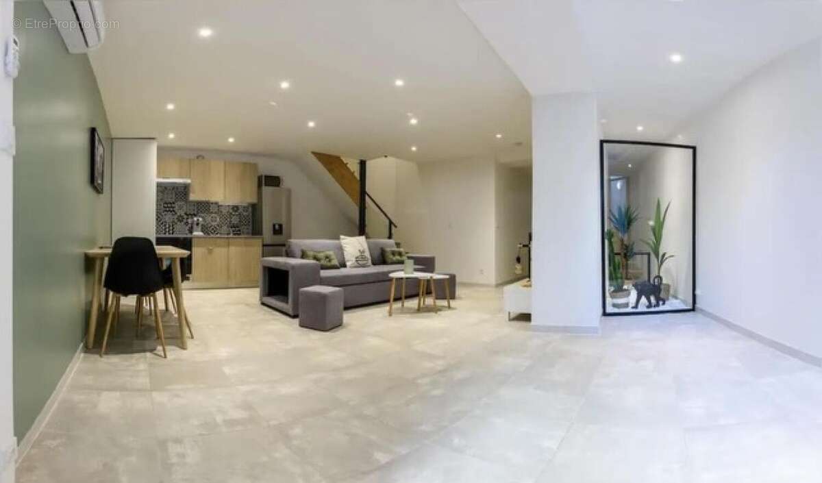 Appartement à BEZIERS