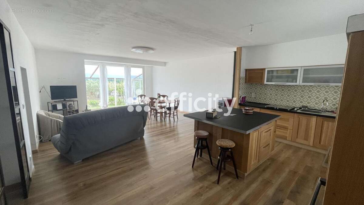 Maison 110 m² à Gargas  - photo 11