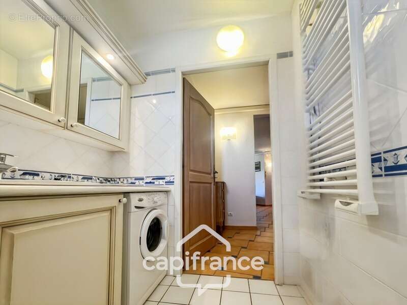 Appartement à MALLEMORT