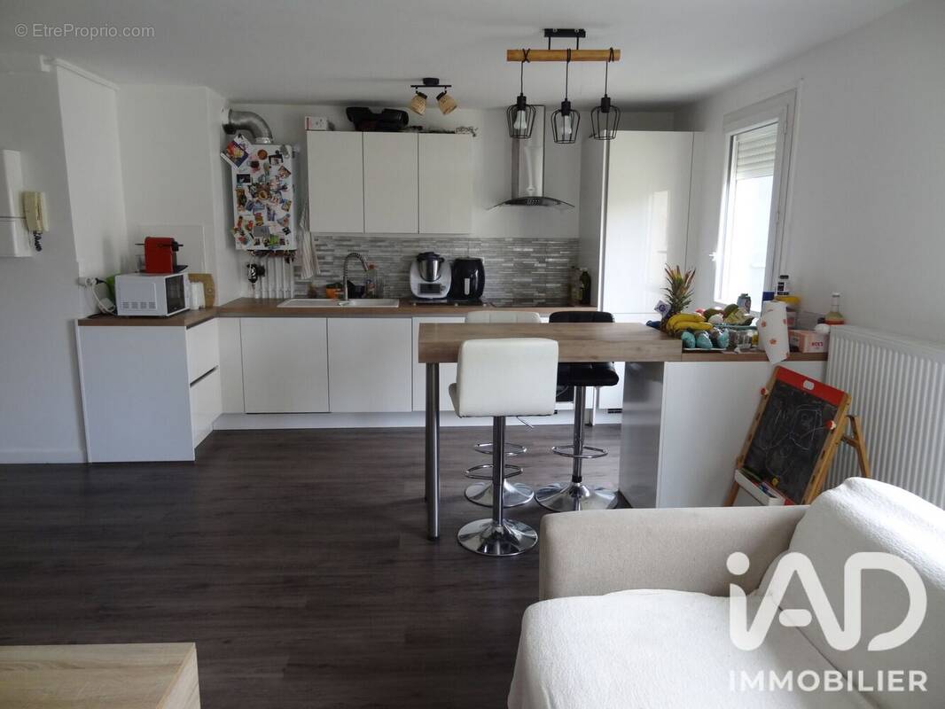Photo 1 - Appartement à COMBS-LA-VILLE