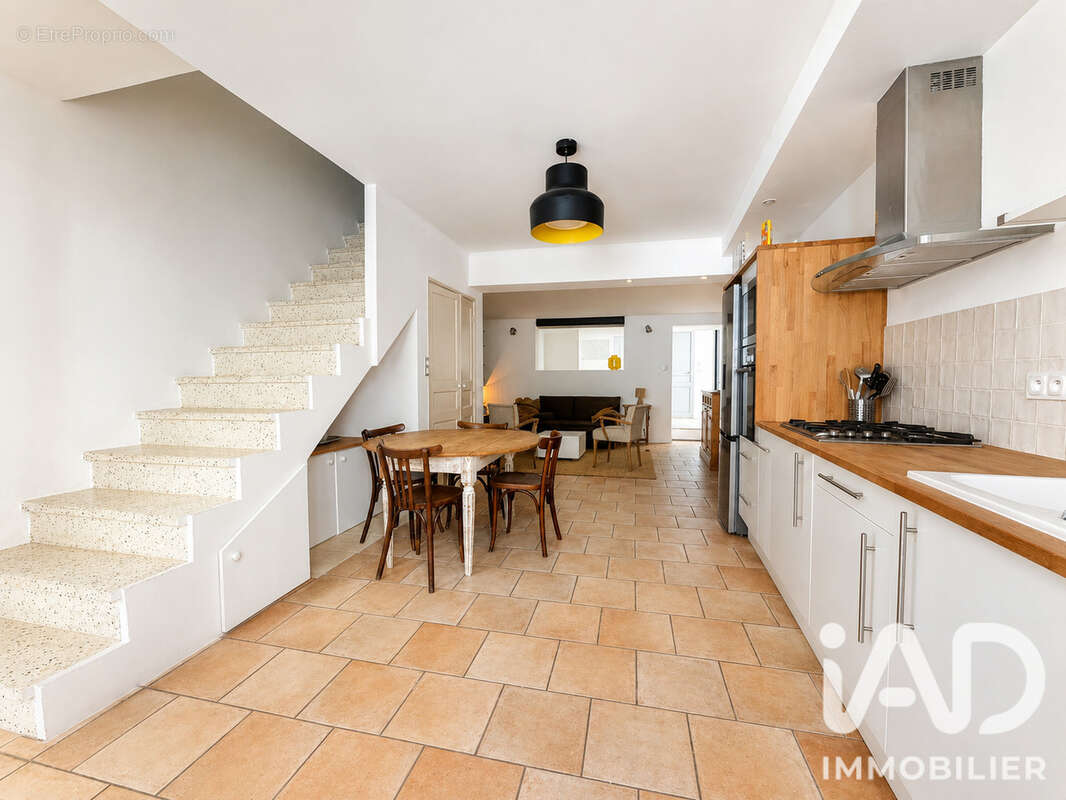 Maison 100 m² à Villeneuve-Les-Maguelone  - photo 4