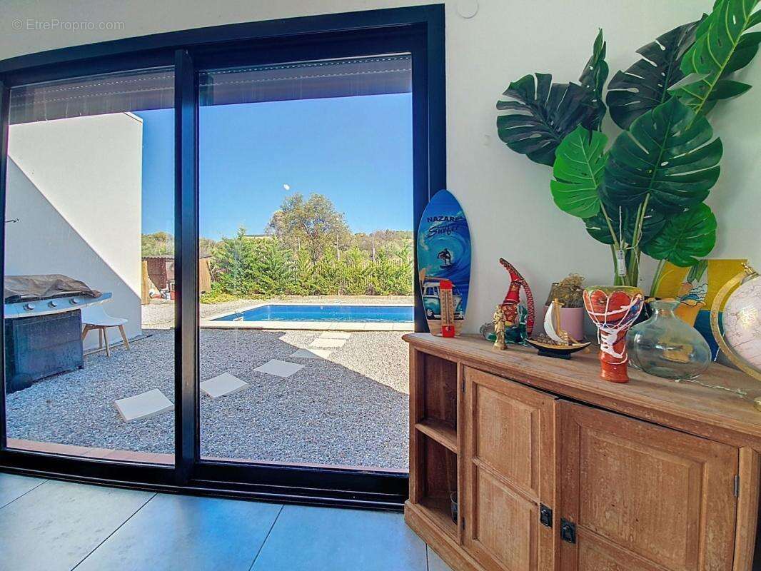 Maison à PEYRESTORTES