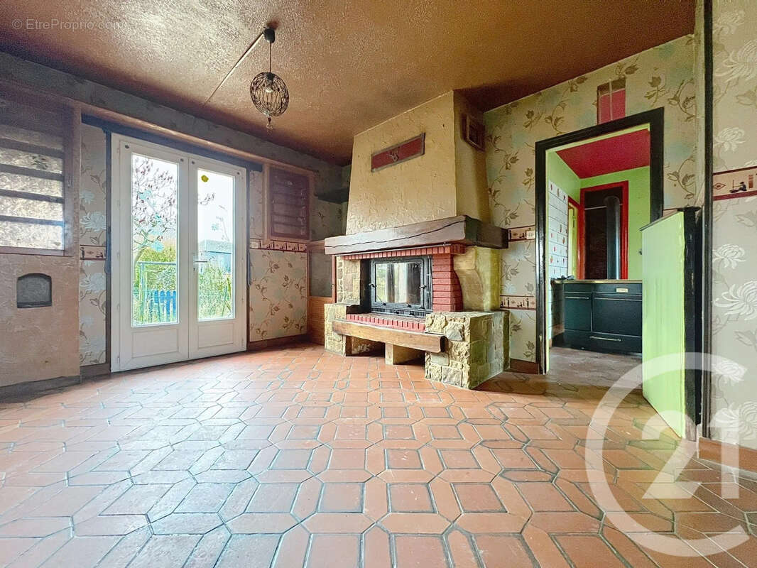 Maison à ROUGEMONTIERS