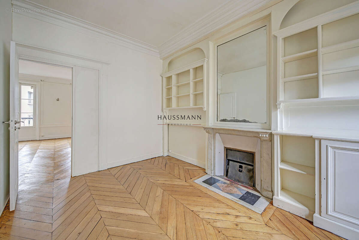 Appartement à PARIS-9E