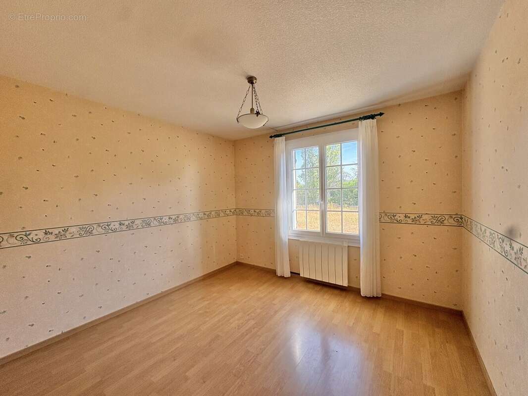 Maison 152 m² à Saint-Martin-D'abbat  - photo 5