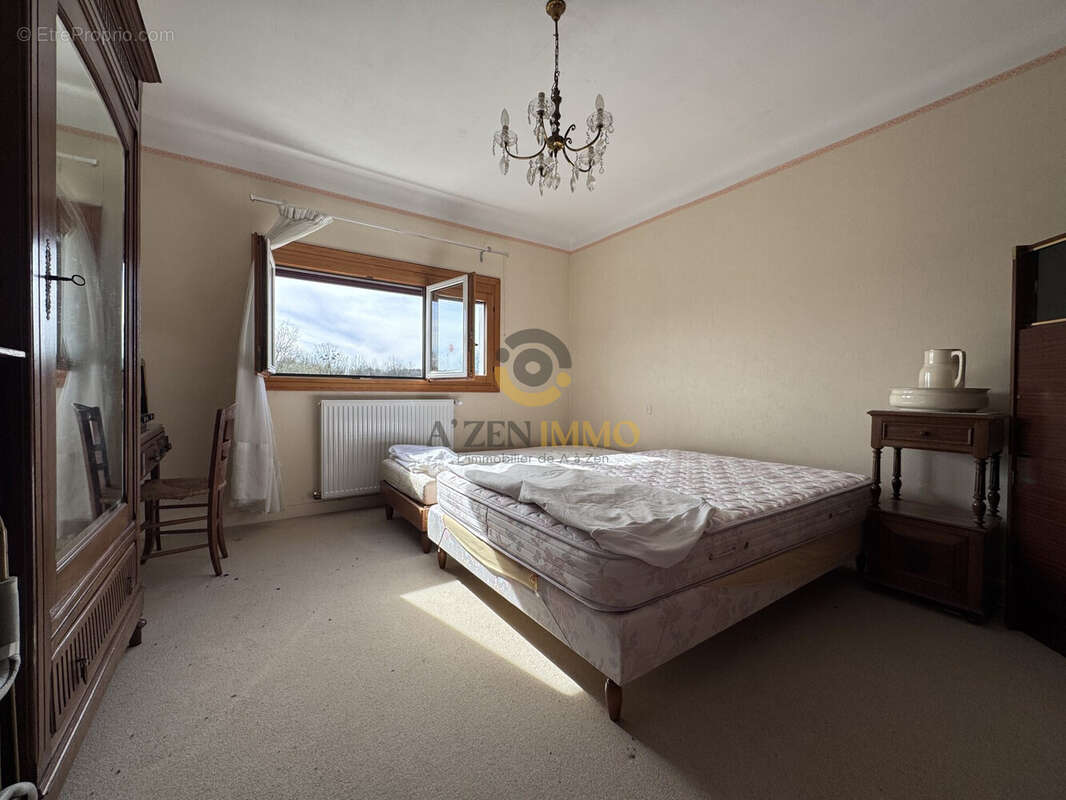 Maison à SECONDIGNY