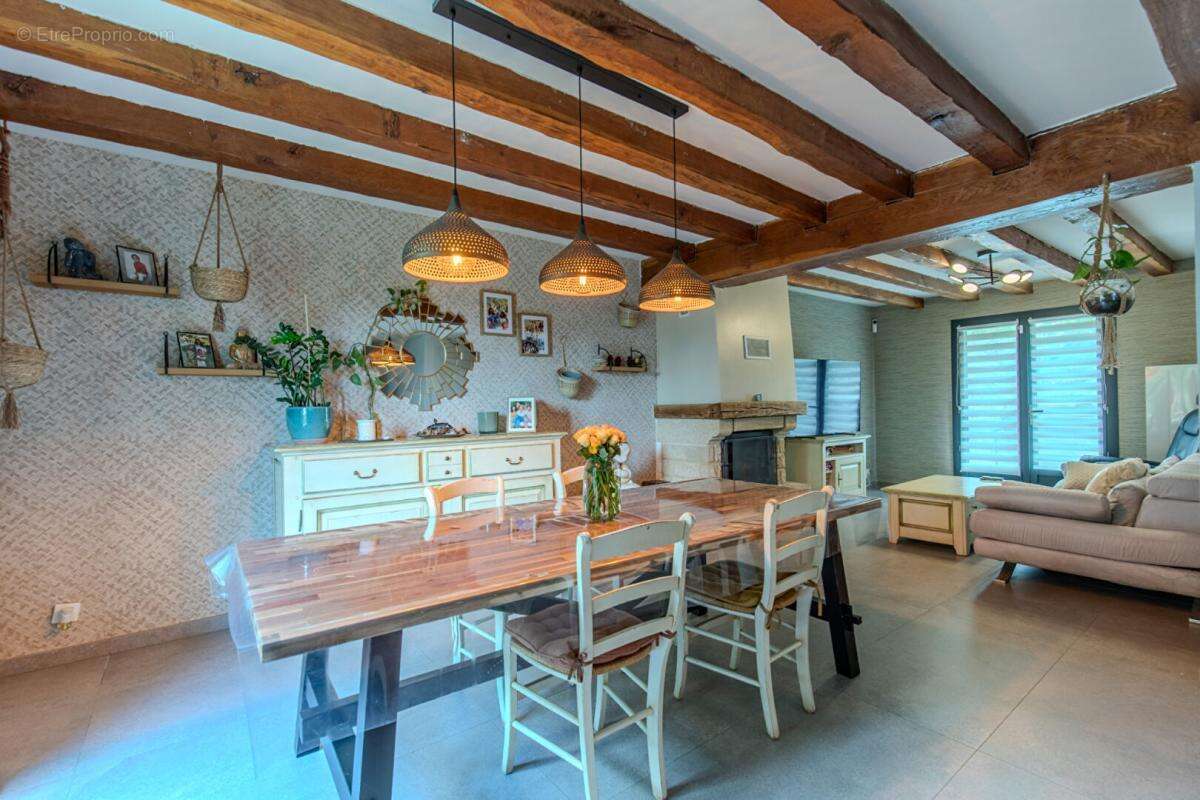 Maison à BRUEIL-EN-VEXIN