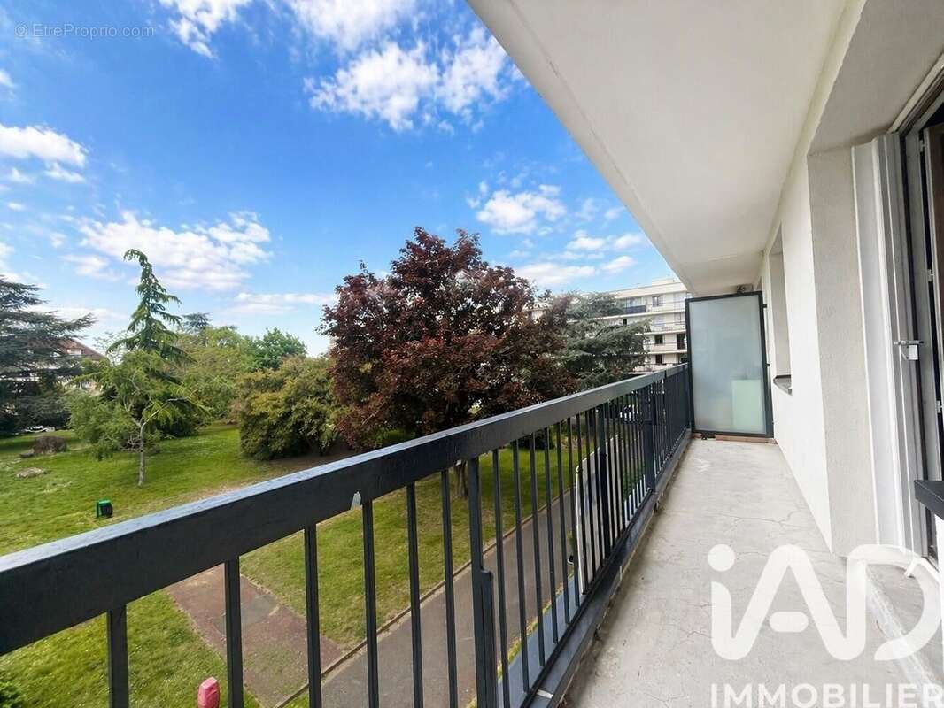 Photo 2 - Appartement à CORBEIL-ESSONNES