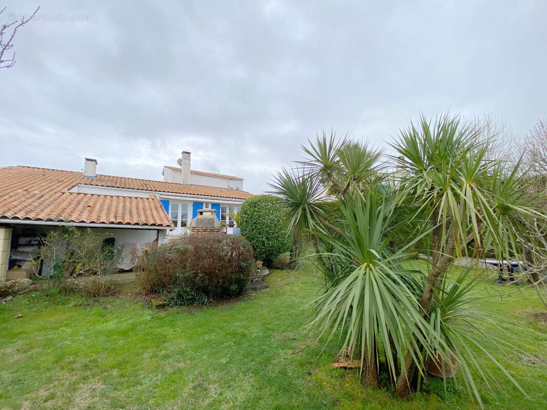 Maison à VAUX-SUR-MER