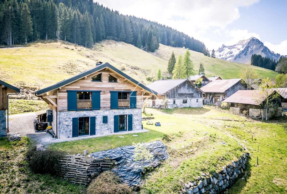 Maison à ESSERT-ROMAND