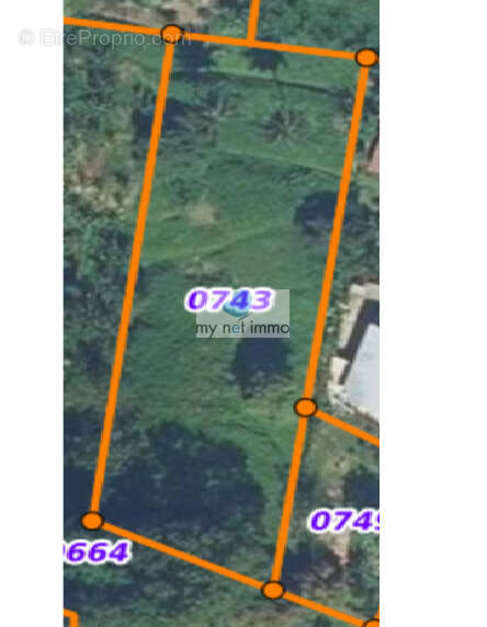 Terrain à LE LAMENTIN