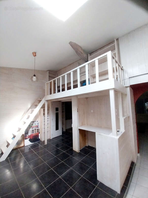 Maison à MESNAC
