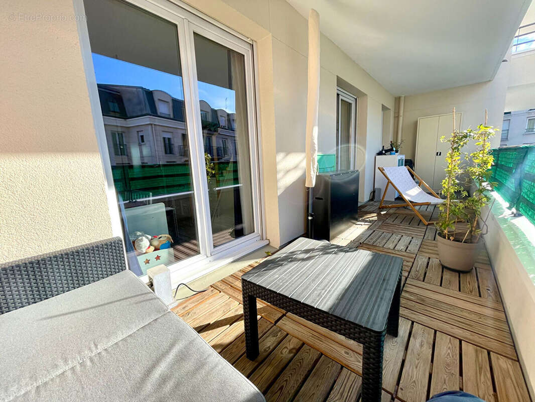 Appartement à COLOMBES