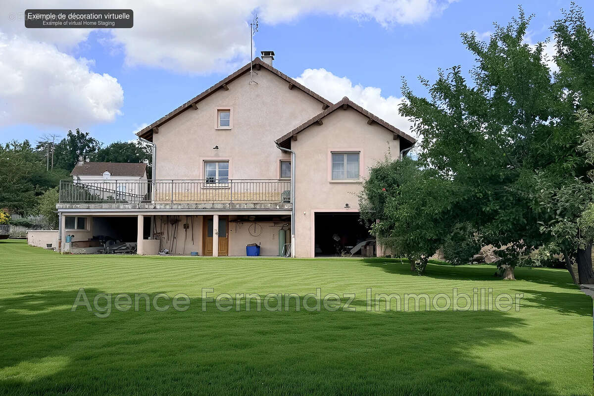 Maison 170 m² à Chenay-Le-Chatel  - photo 2