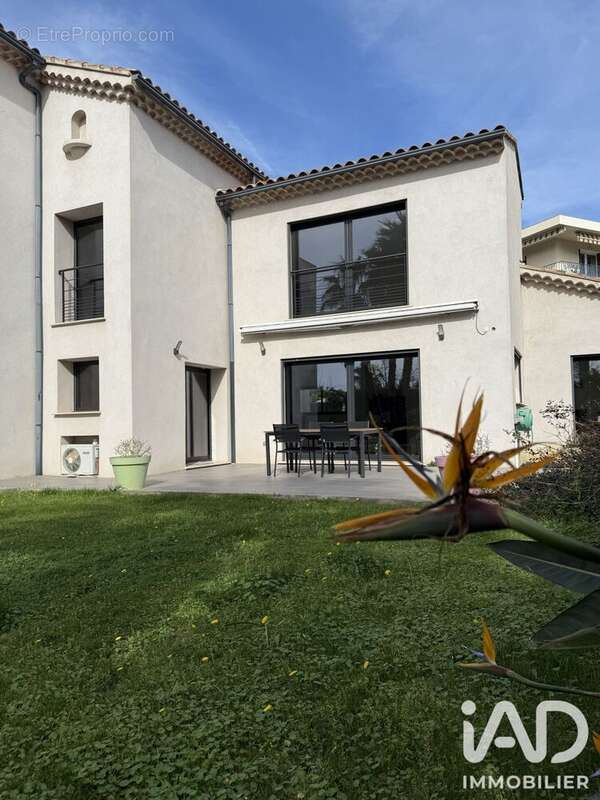 Photo 4 - Maison à SIX-FOURS-LES-PLAGES