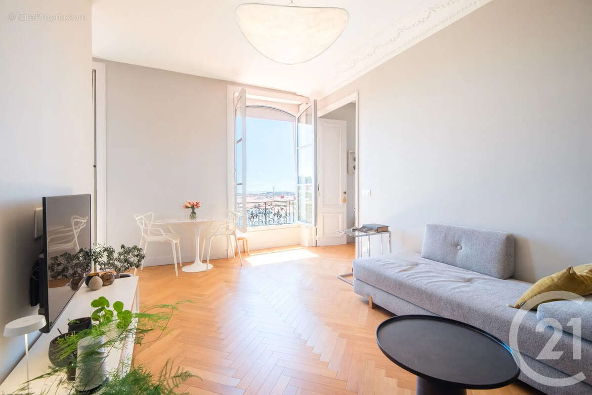 Appartement à NICE