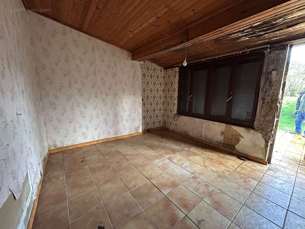 Maison à REAUP-LISSE