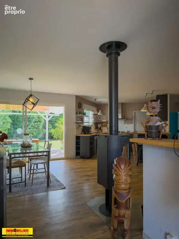 Maison de plain-pied avec piscine chauffée, au calme sur 2 500 m2 face aux bois - photo 9