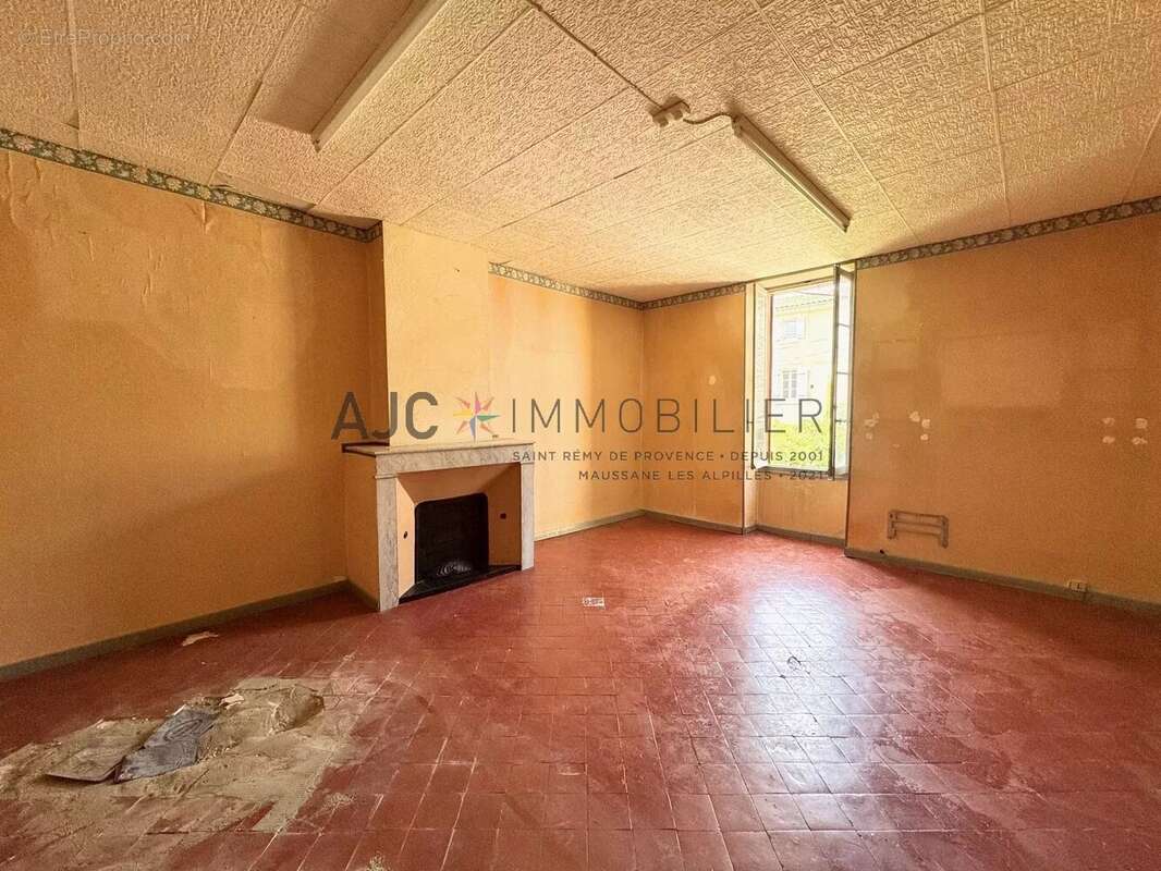 Maison à SAINT-REMY-DE-PROVENCE
