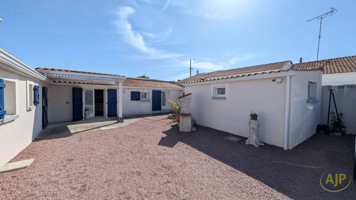 Maison à L'AIGUILLON-SUR-MER