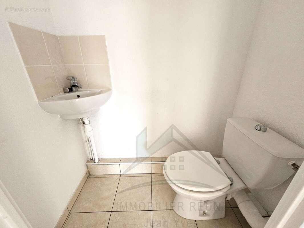 Un cadre de vie confortable et serein, à deux pas du centre-ville d’istres! - photo 13