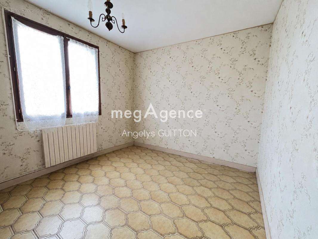 Fermette au bout d'une impasse, 12 minutes du Mans, terrain 3800 m² - photo 8