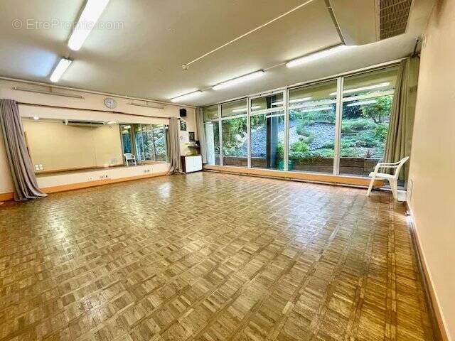 Commerce à PARIS-14E