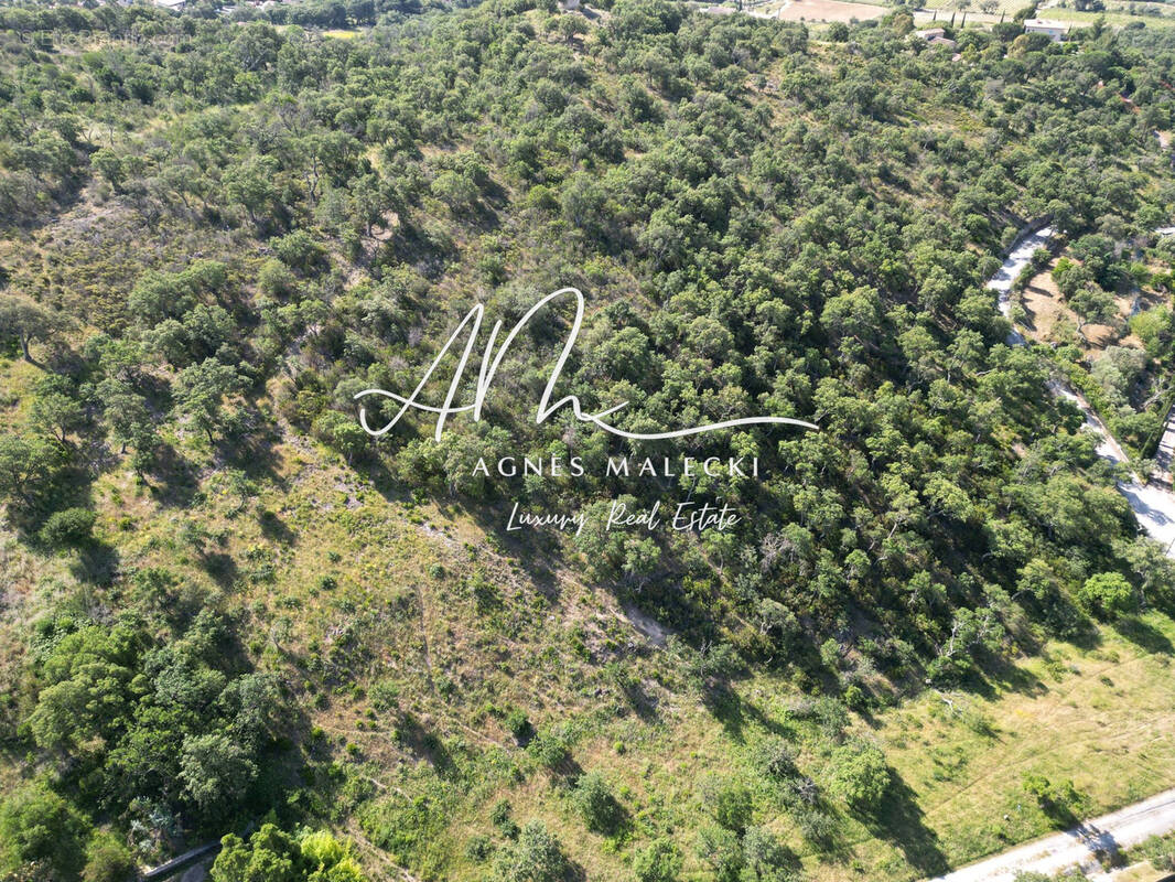 Terrain à GRIMAUD