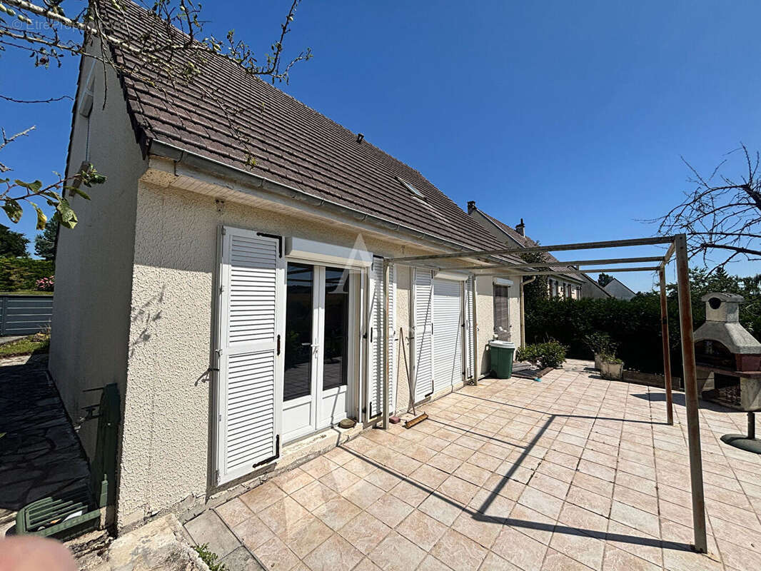 Maison à SAINT-GERMER-DE-FLY