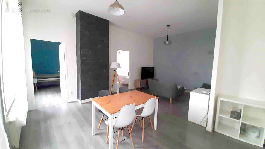Appartement à SAINT-ETIENNE