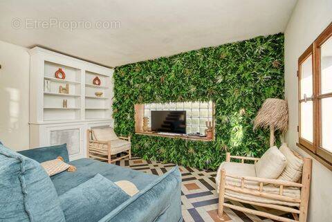 Maison à CARQUEIRANNE