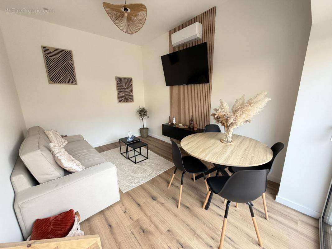 Appartement à MANZIAT