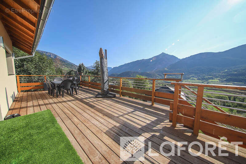 Maison à CHATEAUROUX-LES-ALPES