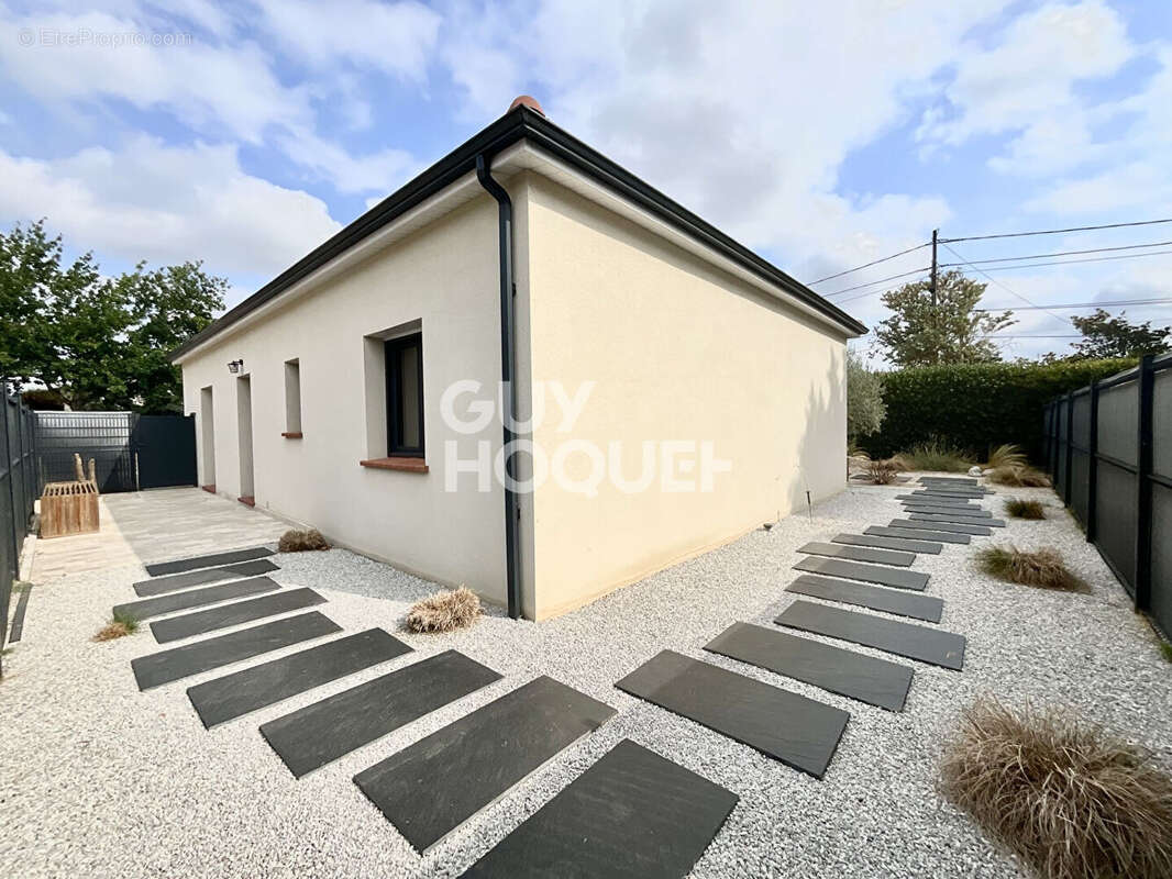 Maison de plain-pied T4 de 88 m2 sur une parcelle de 550 m2 - photo 14