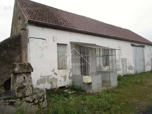 Maison à VARENNES-SUR-ALLIER