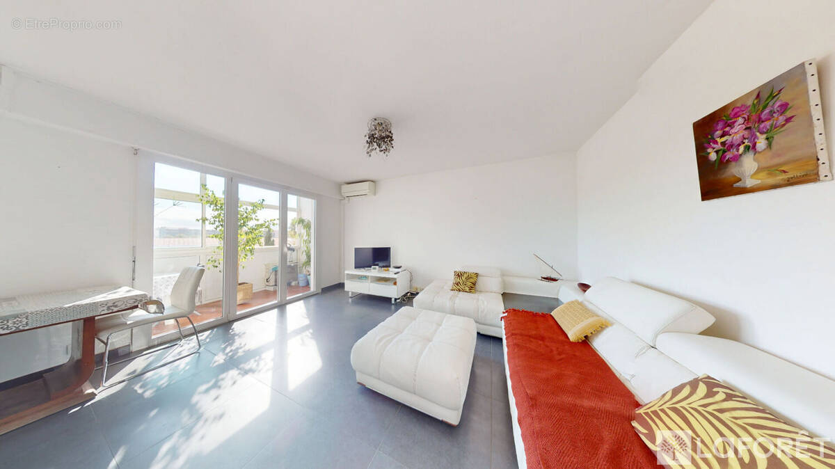 Appartement à FREJUS