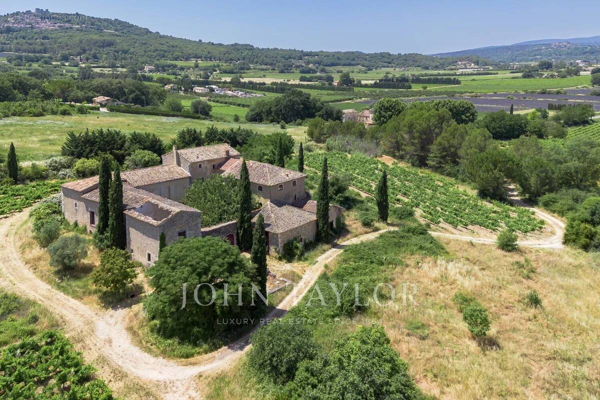 Maison à BONNIEUX