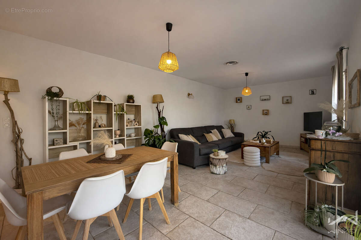 Maison à BIDON
