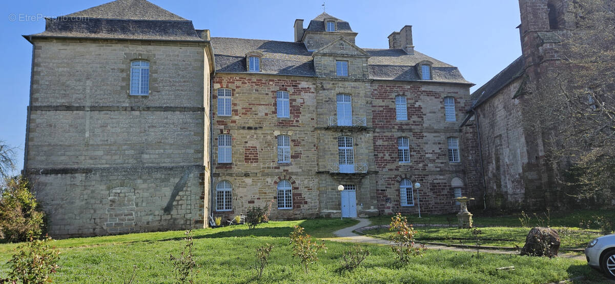 Appartement à COSNAC