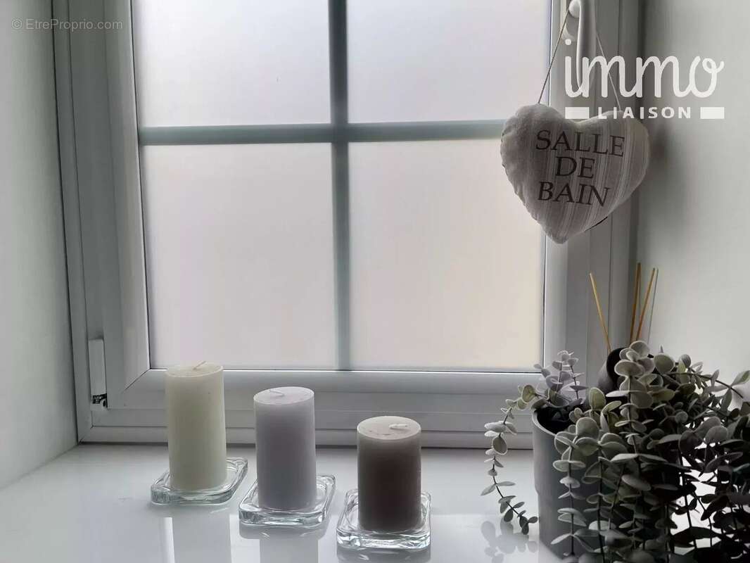 Maison à FLEURY-EN-BIERE