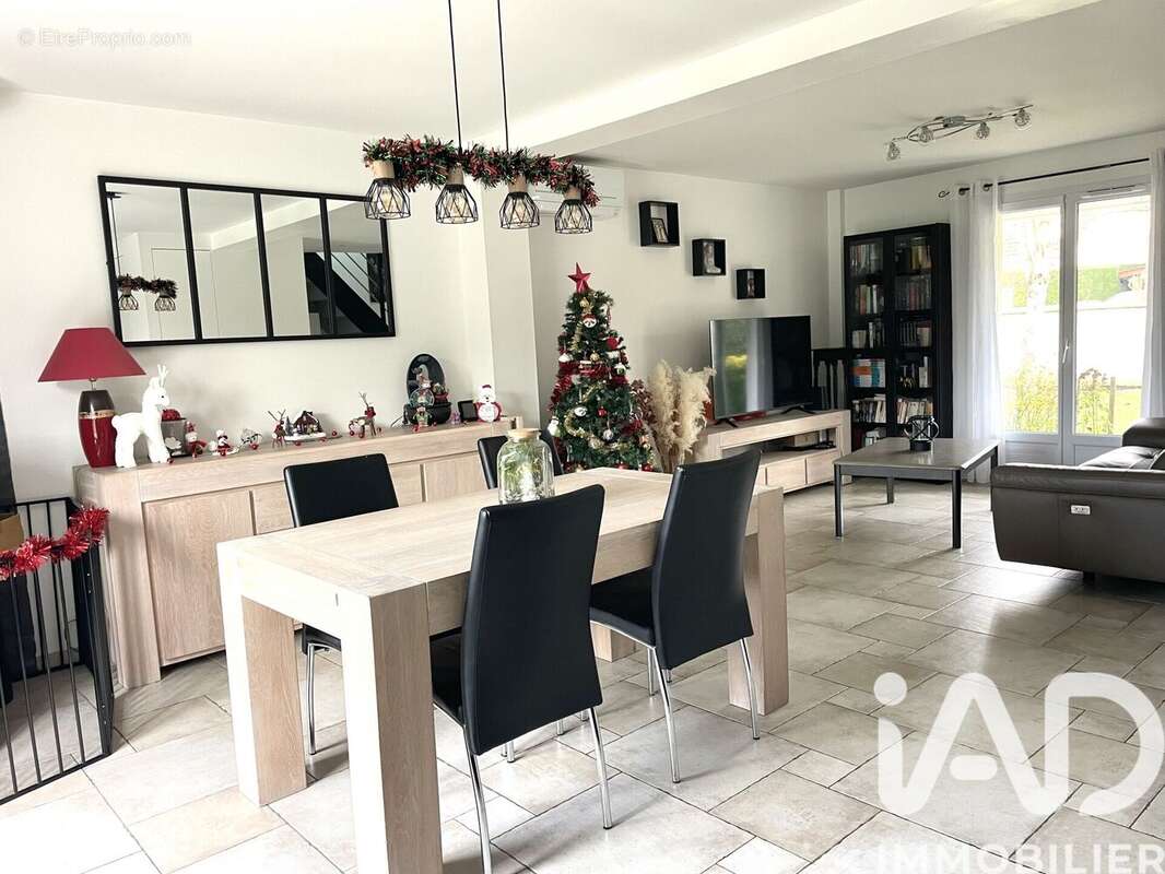 Photo 9 - Maison à MAROLLES-EN-HUREPOIX