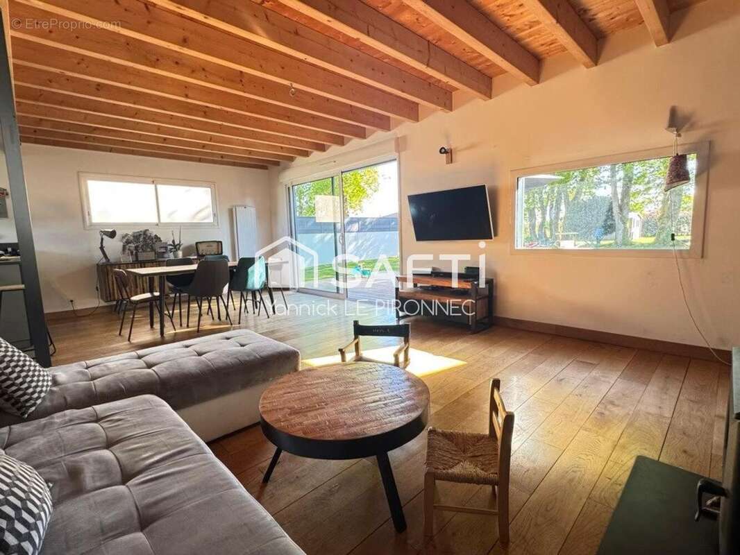 Maison 121 m² à La Trinite-Surzur  - photo 2