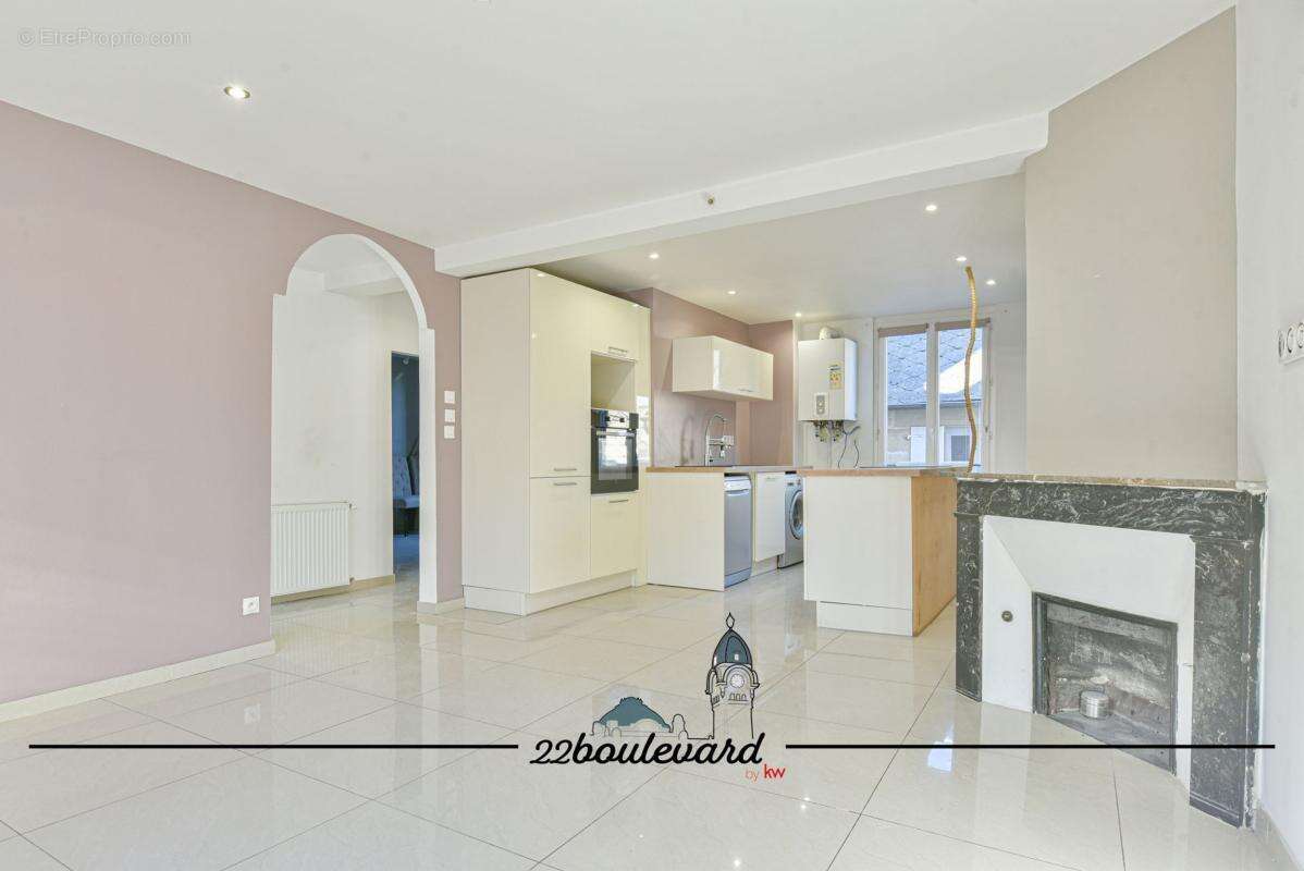 Appartement à BRIVE-LA-GAILLARDE