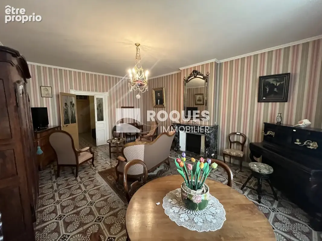 A vendre, Saint Gervais sur mare (34610), maison de village avec cour et garage - photo 12
